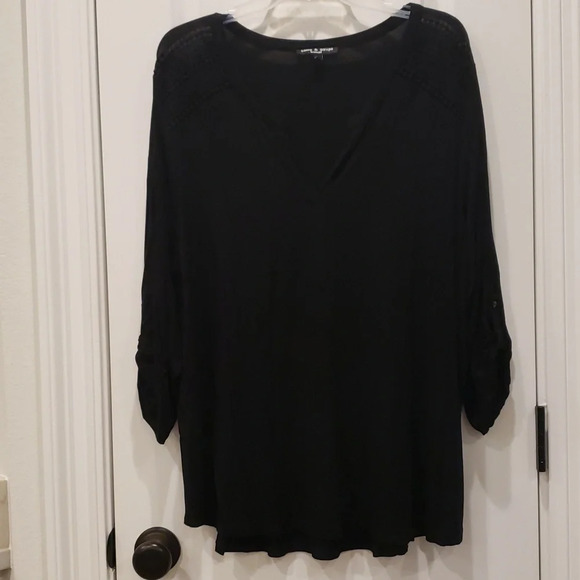 Crochet Embellished Black Tee Women Plus 1X Cable & Gauge - Picture 3 of 15